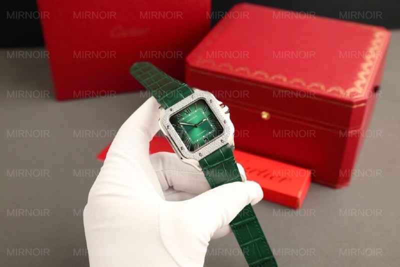 Dong-Ho-Cartier-Santos-Mau-Xanh-La-Cay-Che-Tac-Dinh-Kim-Cuong-Moissanite-BVF-39-6-1024x683.jpg