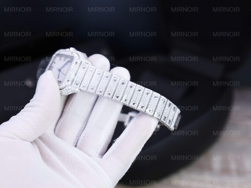 Dong-Ho-Che-Tac-Cartier-Santos-Dinh-Full-Kim-Cuong-Moissanite-Hong-Kong-35mm-4-1024x769.jpg