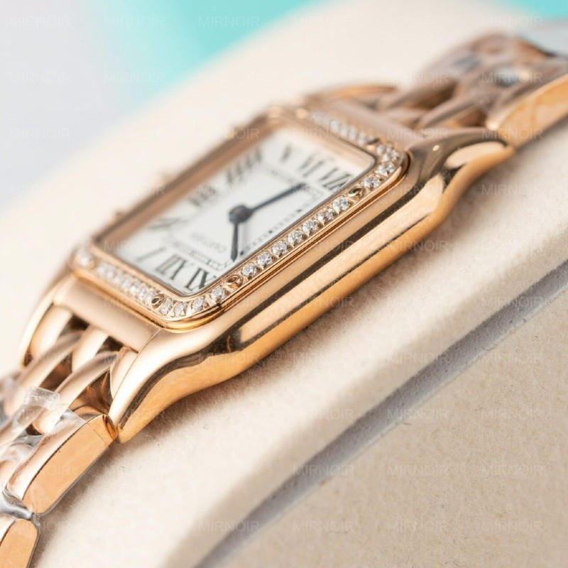 Dong-Ho-Cartier-Panthere-Replica-11-Nu-Mau-Vang-Hong-May-Pin-Thuy-Sy-27mm-3-1024x1024.jpg