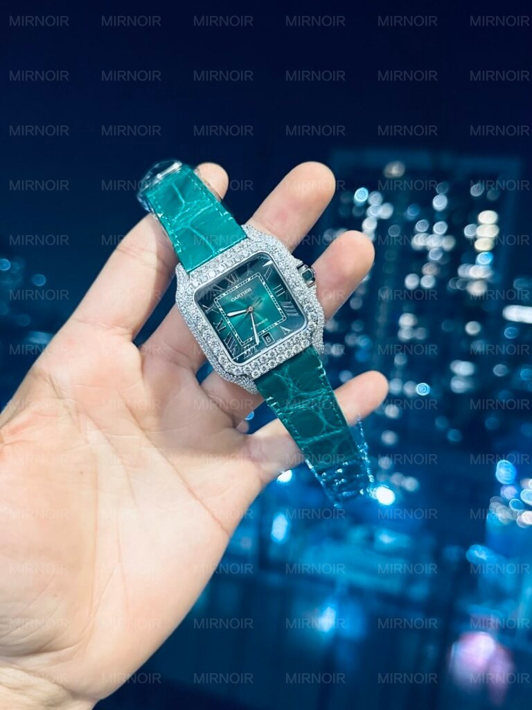 Dong-Ho-Cartier-Santos-Dinh-Moissanite-Mau-Xanh-La-Cay-1.jpg
