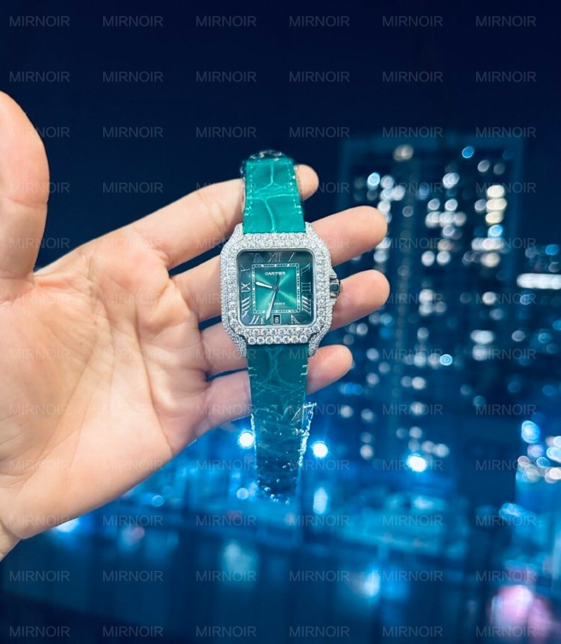 Dong-Ho-Cartier-Santos-Dinh-Moissanite-Mau-Xanh-La-Cay-5.jpg