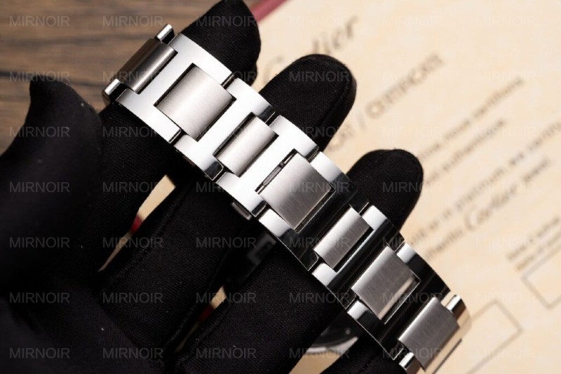 Dong-Ho-Cartier-Ballon-Bleu-W69012Z4-Replica-11-3-1024x683.jpg