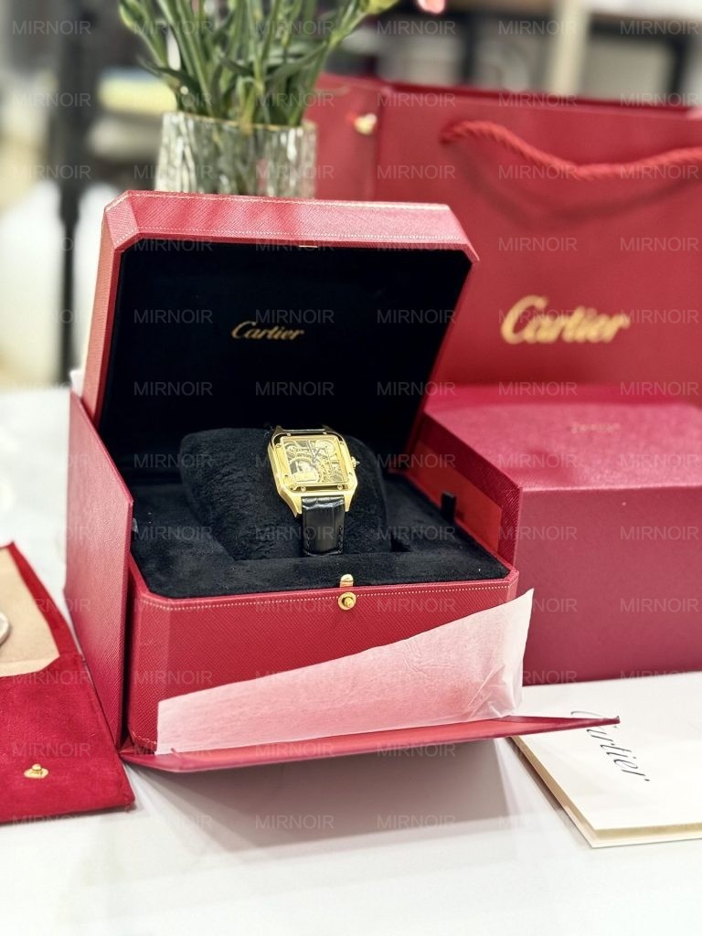 Dong-Ho-Cartier-Nam-Replica-11-Santos-WHSA0031-May-Pin-Thuy-Sy-31x43mm-4-768x1024.jpg
