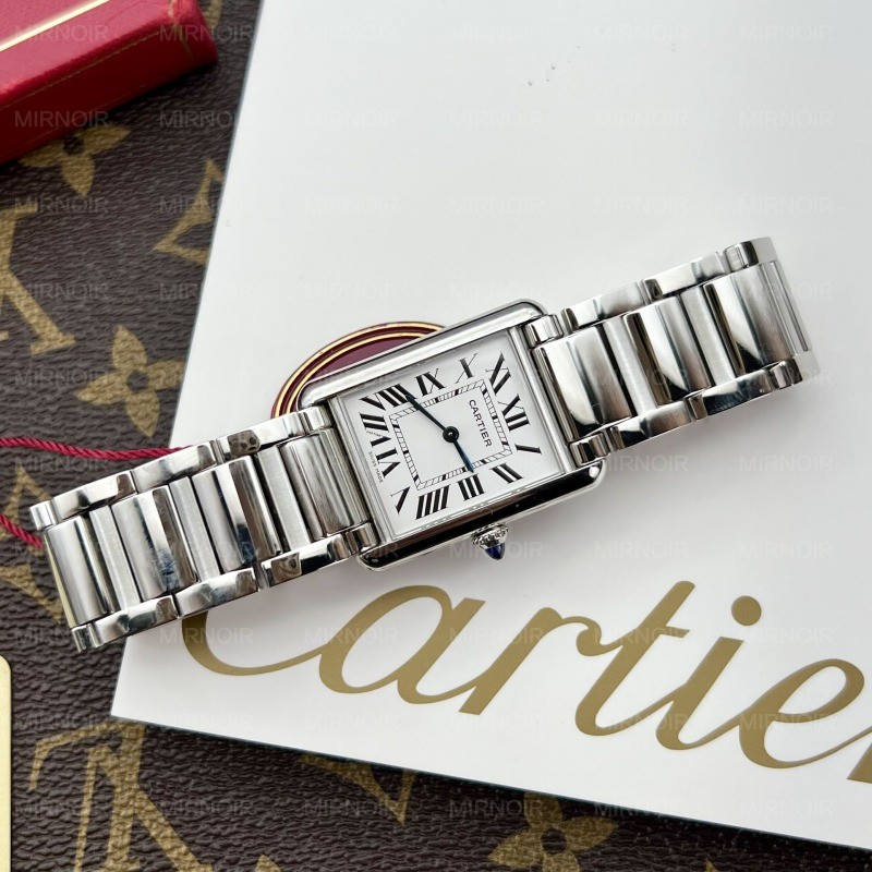 Dong-Ho-Cartier-Tank-Must-WSTA005-Replica-11-Mat-Chu-Nhat-10.jpg