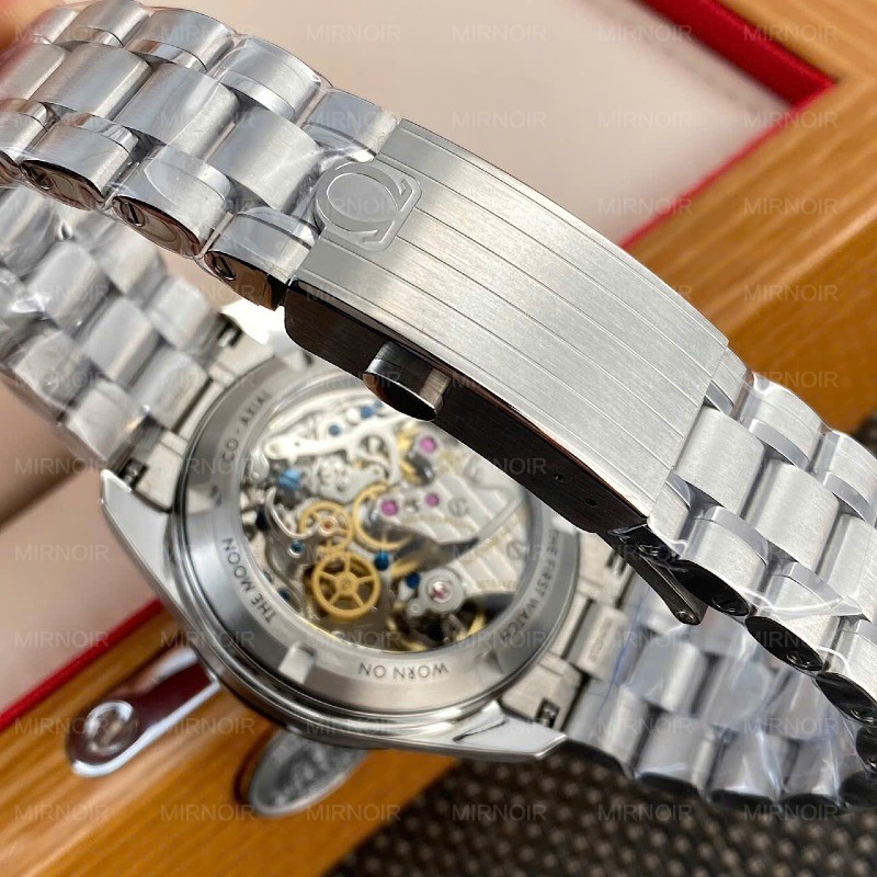 Dong-Ho-Omega-Speedmaster-Moonwatch-Professional-Replica-11-Mat-Trang-Day-Kim-Loai-42mm-7.jpg