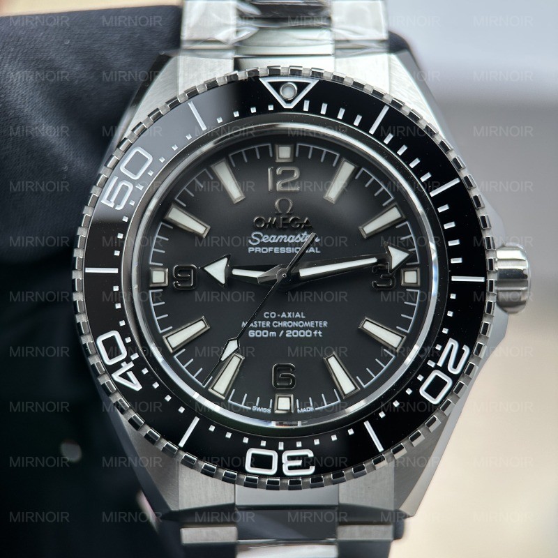 Dong-Ho-Omega-Seamaster-Planet-Ocean-600M-Rep-11-Mat-Den-May-Co-Thuy-Si-42mm-6-scaled.jpg