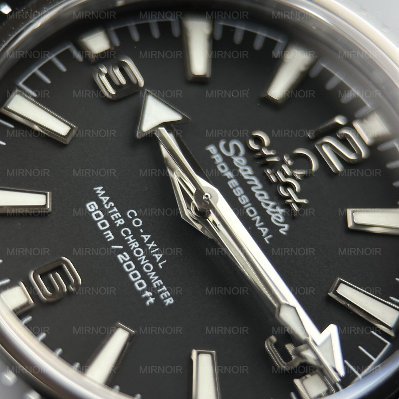Dong-Ho-Omega-Seamaster-Planet-Ocean-600M-Rep-11-Mat-Den-May-Co-Thuy-Si-42mm-9-scaled.jpg