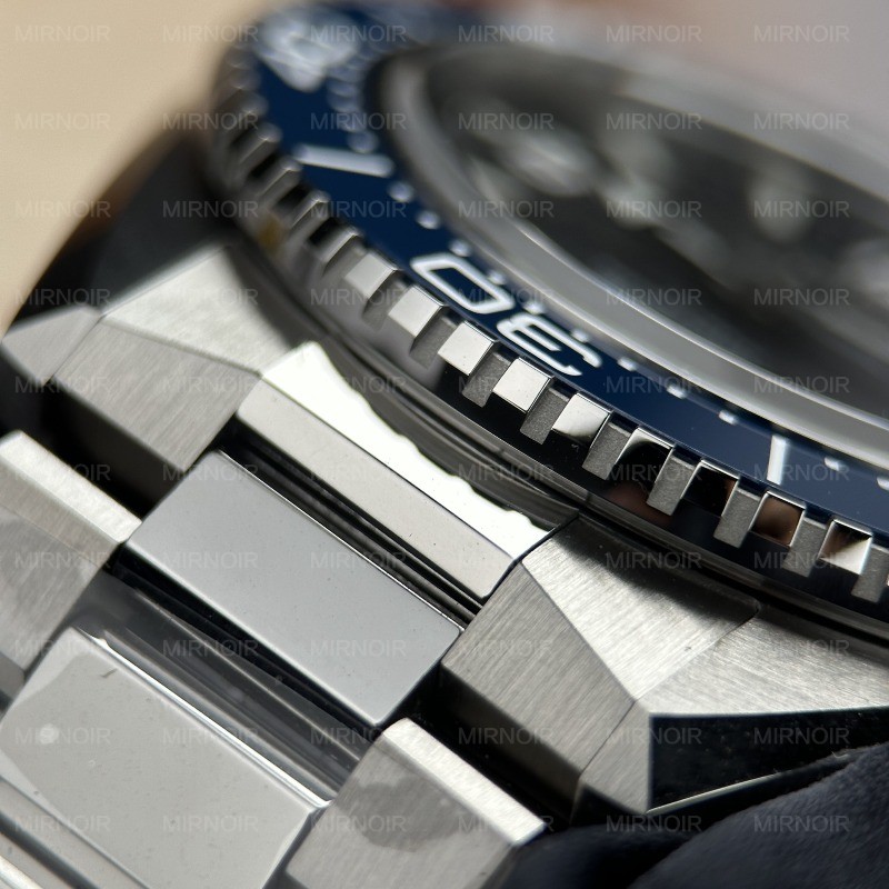Dong-Ho-Omega-Seamaster-Planet-Ocean-600M-Replica-11-Mat-Den-Vien-Gom-Xanh-Duong-42mm-3-scaled.jpg