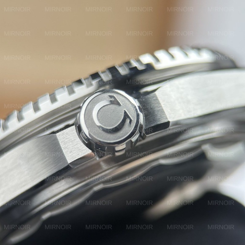 Dong-Ho-Omega-Seamaster-Planet-Ocean-600M-Replica-11-Mat-Den-Vien-Gom-Xanh-Duong-42mm-6-1024x1024.jpg