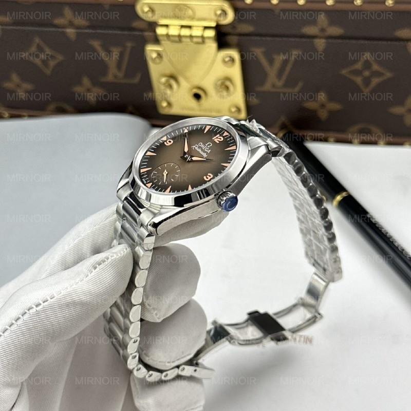 Dong-Ho-Omega-Seamaster-Railmaster-Replica-11-Mat-Nau-Khoi-May-Co-Thuy-Sy-38mm-10-1024x1024.jpg