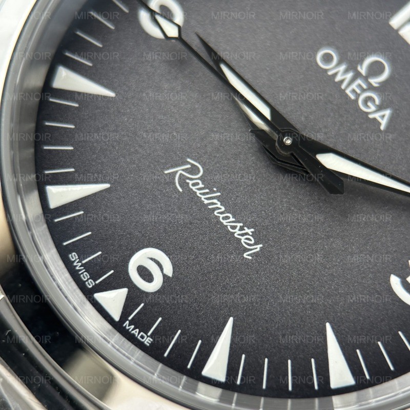 Dong-Ho-Omega-Seamaster-Co-Axial-Che-Tac-Mat-Xam-Khoi-Day-Kim-Loai-Xuong-VS-41mm-6.jpg