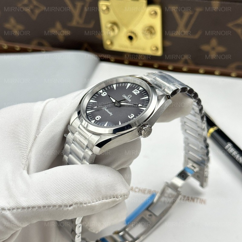Dong-Ho-Omega-Seamaster-Co-Axial-Che-Tac-Mat-Xam-Khoi-Day-Kim-Loai-Xuong-VS-41mm-10.jpg