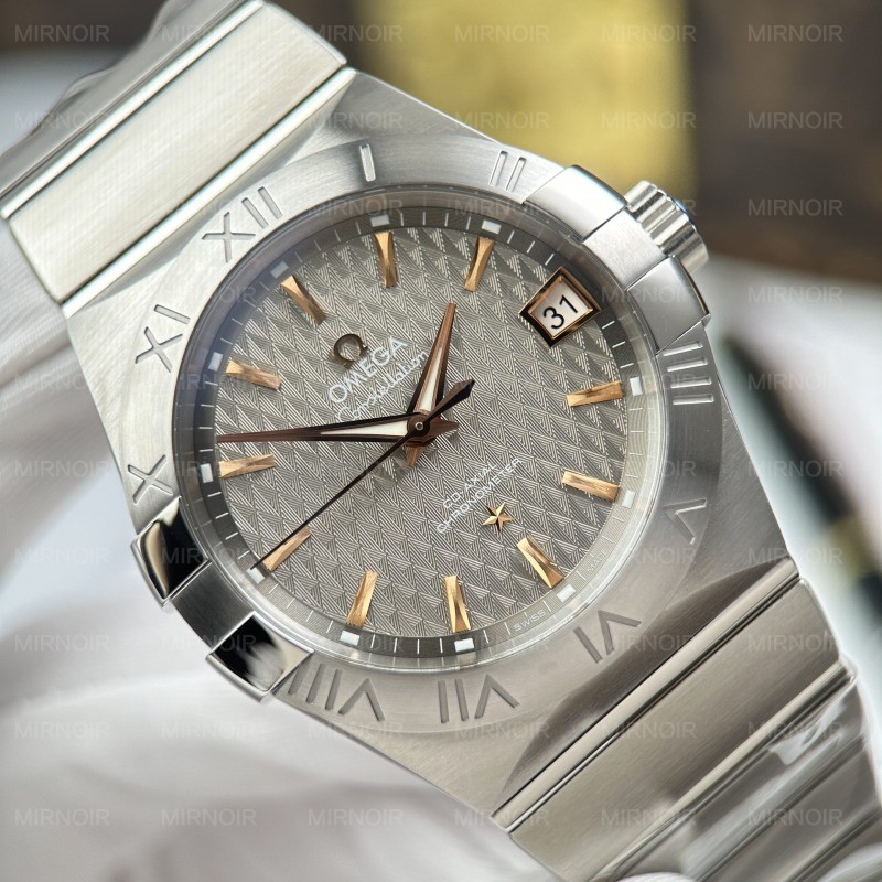 Dong-Ho-Omega-Constellation-Replica-11-Mat-Xam-May-Co-Thuy-Sy-38mm-11.jpg