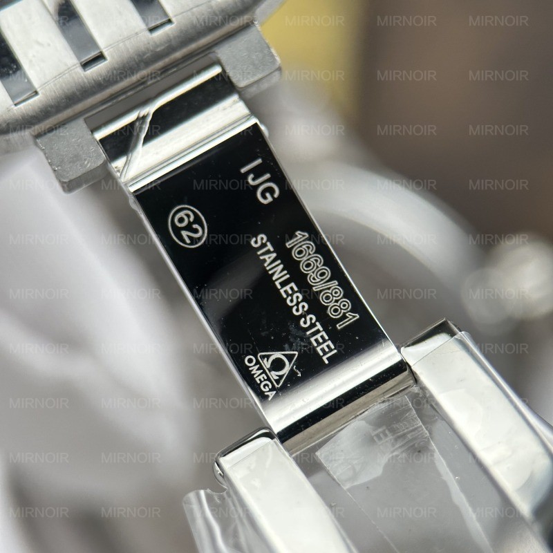 Dong-Ho-Omega-Replica-11-De-Ville-Co-Axial-Chronometer-8500-Mat-Den-Day-Kim-Loai-41mm-7.jpg