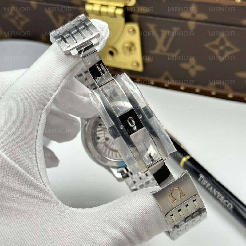 Dong-Ho-Omega-Rep-Cao-Cap-De-Ville-Co-Axial-Chronometer-8500-Mat-Duong-Day-Kim-Loai-41mm-3.jpg
