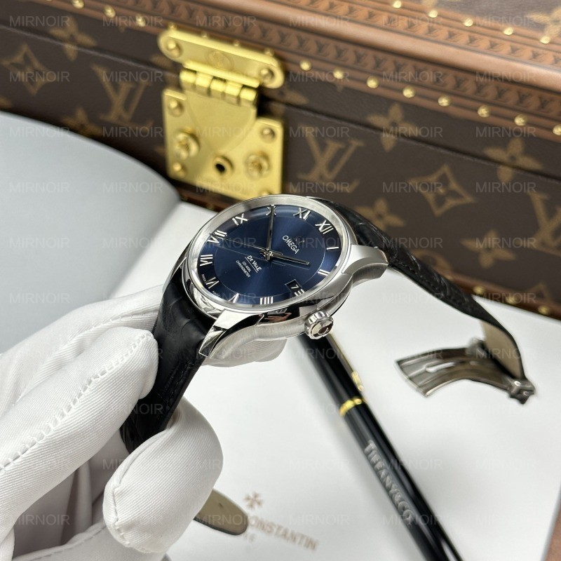Dong-Ho-Omega-Rep-Cao-Cap-De-Ville-Co-Axial-Chronometer-8500-Mat-Xanh-Duong-Day-Da-41mm-11.jpg