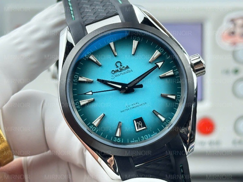 Dong-Ho-Omega-Seamaster-Co-Axial-Replica-11-Mat-Xanh-Luc-Lam-Day-Cao-Su-Xuong-VS-41mm-6.jpg