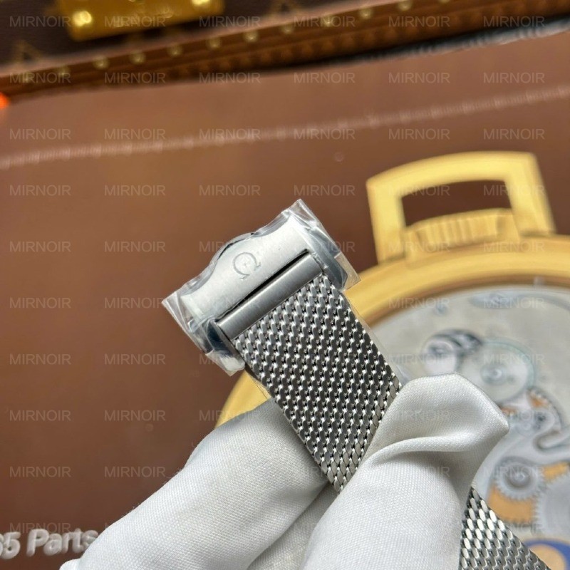Dong-Ho-Omega-Seamaster-Diver-300M-Replica-11-Mat-Den-May-Calibre-8806-Super-Clone-VSF-42mm-3-1024x1024.jpg
