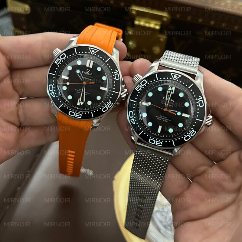 Dong-Ho-Omega-Seamaster-Diver-300M-Replica-11-Mat-Den-May-Calibre-8806-Super-Clone-VSF-42mm-14.jpg