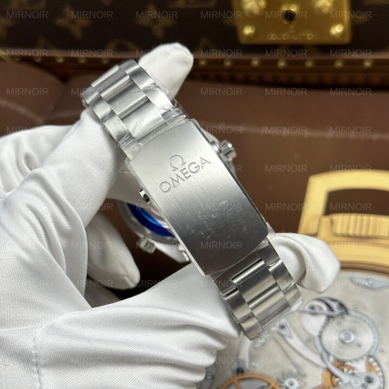 Dong-Ho-Omega-Seamaster-Planet-Ocean-600M-Replica-11-Mat-Den-May-Co-Thuy-Sy-Nha-May-VS-39-2.jpg