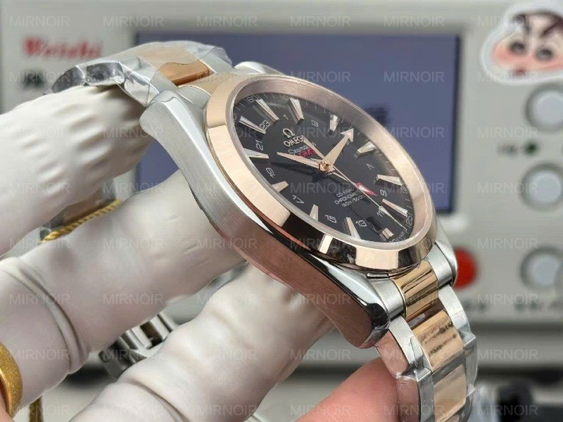 Dong-Ho-Omega-Seamaster-GMT-Che-Tac-Mat-Den-May-Co-Thuy-Sy-Nha-May-VS-41-5.jpg