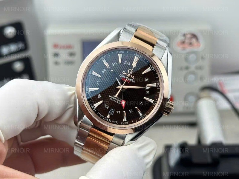 Dong-Ho-Omega-Seamaster-GMT-Che-Tac-Mat-Den-May-Co-Thuy-Sy-Nha-May-VS-41-7.jpg