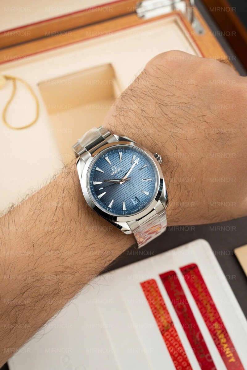 Dong-Ho-Omega-Seamaster-Aqua-Terra-150M-Replica-11-Mat-So-Summer-Blue-Xuong-VS-41mm-1.jpg