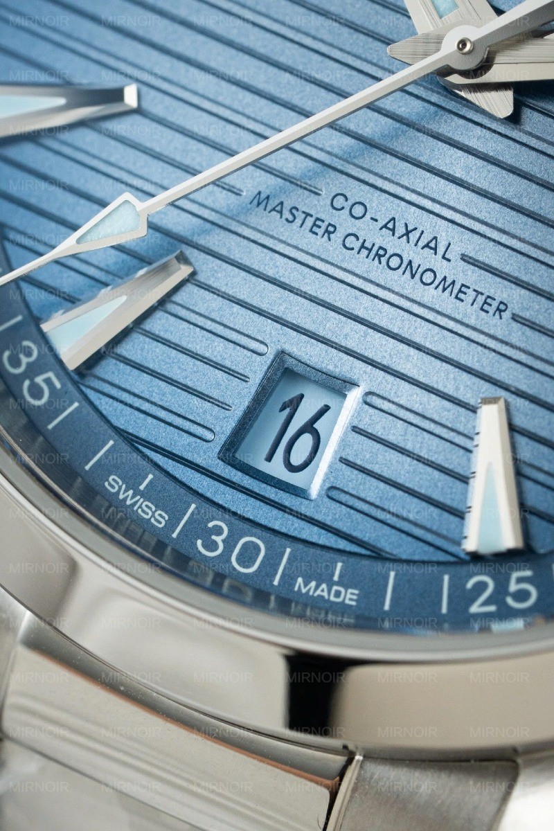 Dong-Ho-Omega-Seamaster-Aqua-Terra-150M-Replica-11-Mat-So-Summer-Blue-Xuong-VS-41mm-3.jpg