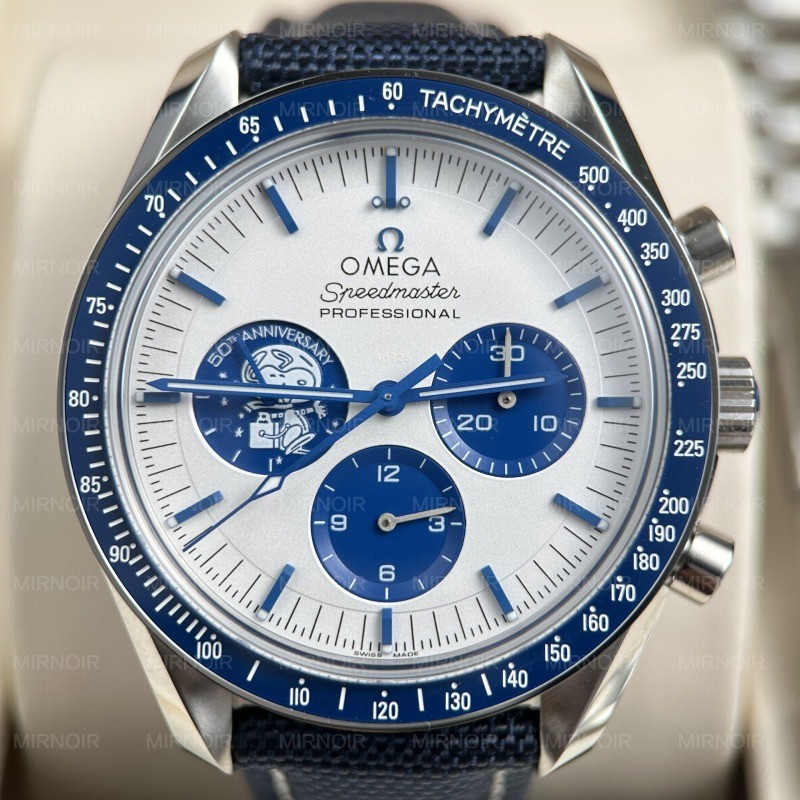 Dong-Ho-Omega-Che-Tac-Speedmaster-Silver-Snoopy-50th-Anniversary-New-2025-42mm-11.jpg