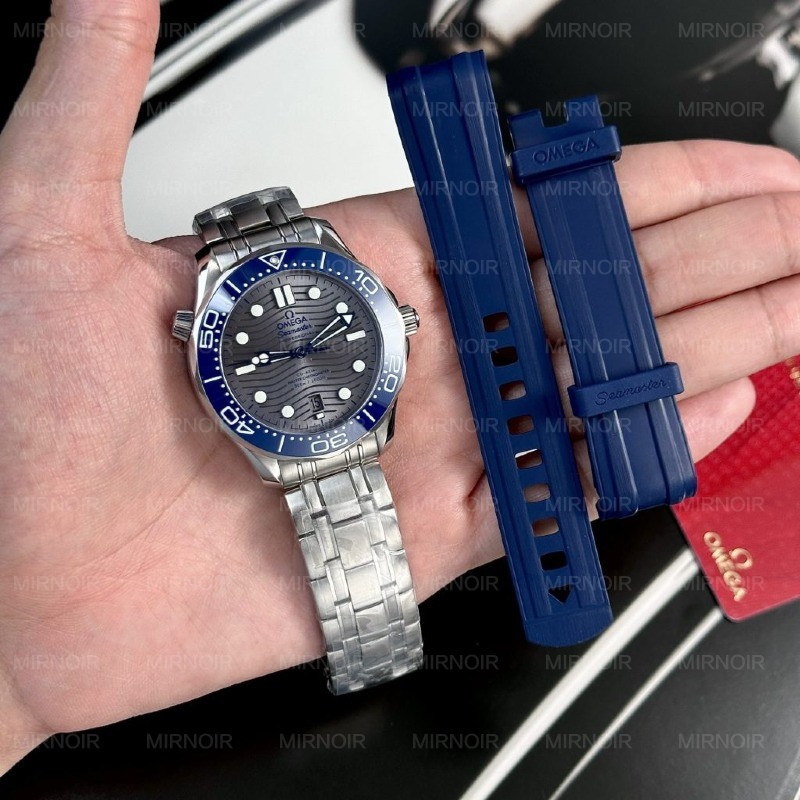 Dong-Ho-Omega-Seamaster-Diver-300M-Replica-11-Mat-So-Xam-VSF-1-1024x1024.jpg