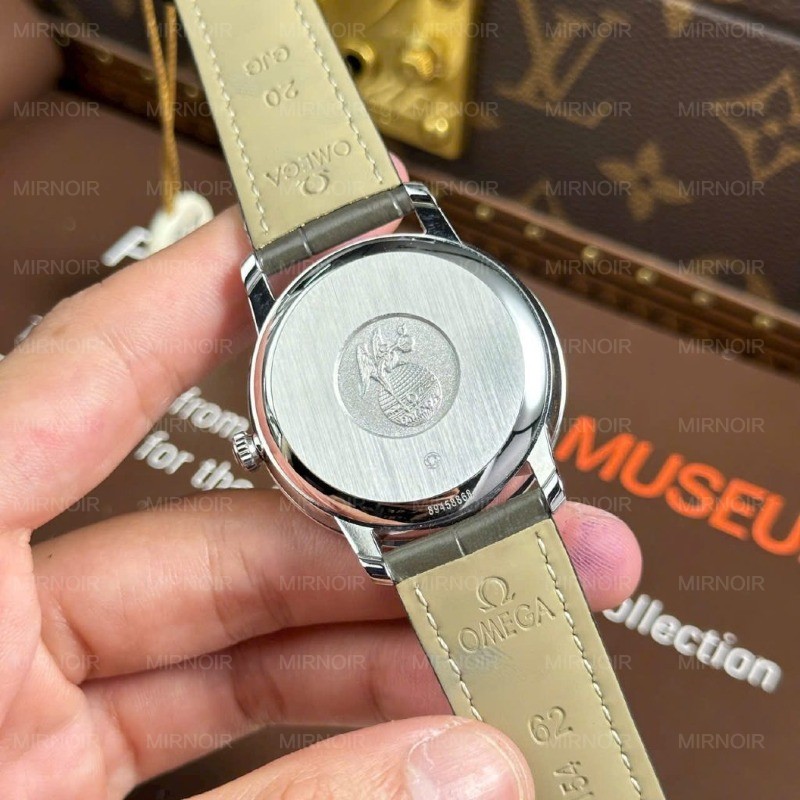 Dong-Ho-Omega-De-Ville-Prestige-Power-Reserve-Rep-11-Mat-Trang-May-Co-Thuy-Sy-39-10-1024x1024.jpg