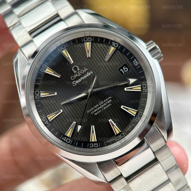 Dong-Ho-Omega-Seamaster-Aqua-Terra-150M-Rep-11-Mat-Xanh-La-Cay-Coc-So-Vang-Nha-May-VS-41mm-8.jpg