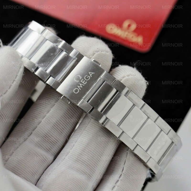 Dong-Ho-Omega-Seamaster-Aqua-Terra-150M-Replica-11-Mat-Den-Ke-Soc-Ngang-Nha-May-VS-41mm-2-1024x1024.jpg
