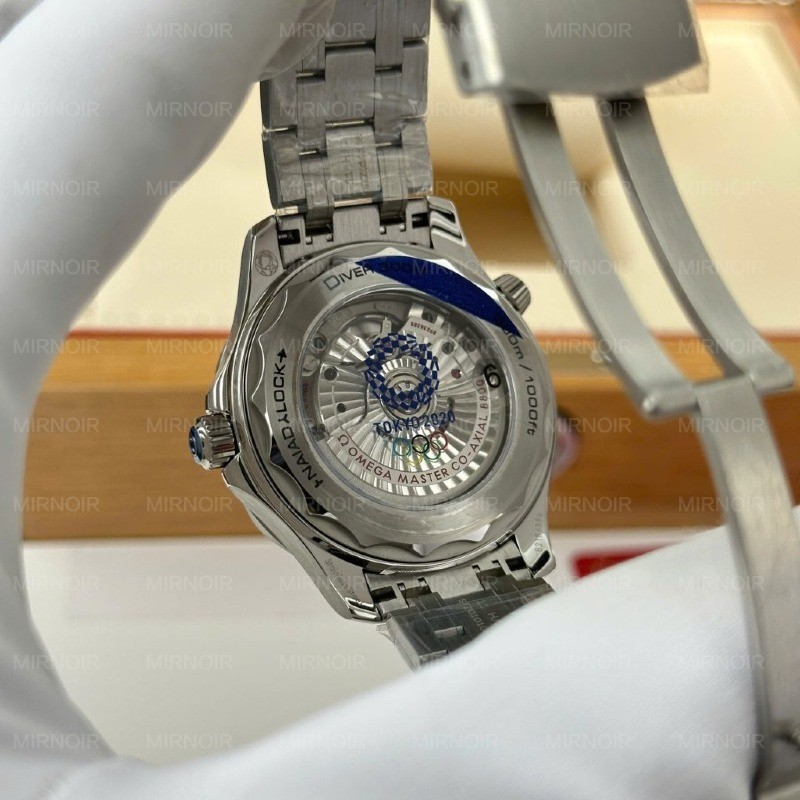 Dong-Ho-Omega-Seamaster-Diver-300M-Replica-11-Mat-Trang-Vien-Gom-Xanh-Xuong-VS-42mm-7-1024x1024.jpg