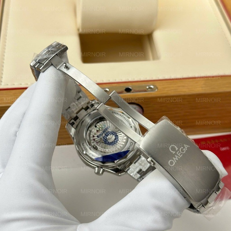 Dong-Ho-Omega-Seamaster-Diver-300M-Replica-11-Mat-Trang-Vien-Gom-Xanh-Xuong-VS-42mm-9-1024x1024.jpg