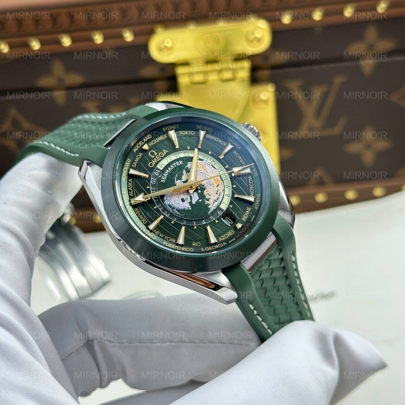 Dong-Ho-Omega-Aqua-Terra-Worldtimer-Replica-11-Mau-Xanh-La-Cay-Day-Cao-Su-Xuong-VS-43mm-13.jpg