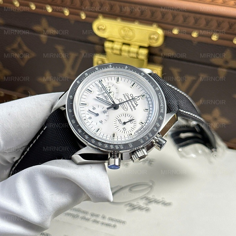 Dong-Ho-Omega-Rep-11-Speedmaster-Apollo-13-Silver-Snoopy-Co-Cot-Tay-Xuong-OM-42mm-8.jpg