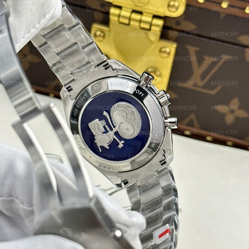 Dong-Ho-Omega-Replica-11-Speedmaster-Apollo-13-Silver-Snoopy-Day-Kim-Loai-Xuong-OM-42mm-3-1024x1024.jpg