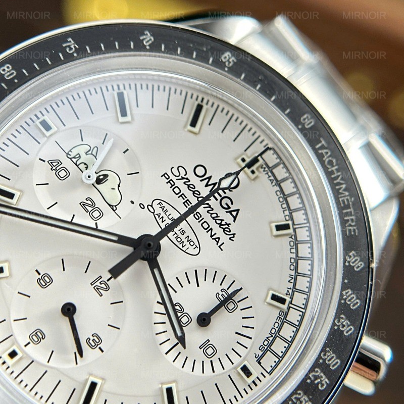 Dong-Ho-Omega-Replica-11-Speedmaster-Apollo-13-Silver-Snoopy-Day-Kim-Loai-Xuong-OM-42mm-8.jpg