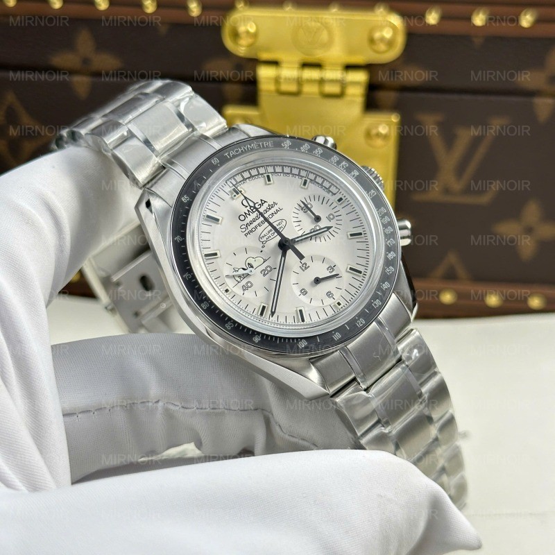 Dong-Ho-Omega-Replica-11-Speedmaster-Apollo-13-Silver-Snoopy-Day-Kim-Loai-Xuong-OM-42mm-12.jpg