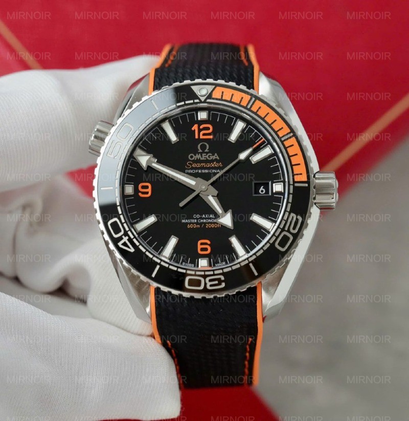 Dong-Ho-Omega-Planet-Ocean-600M-Replica-11-Day-Cao-Su-Nha-May-VS-43-1-997x1024.jpg