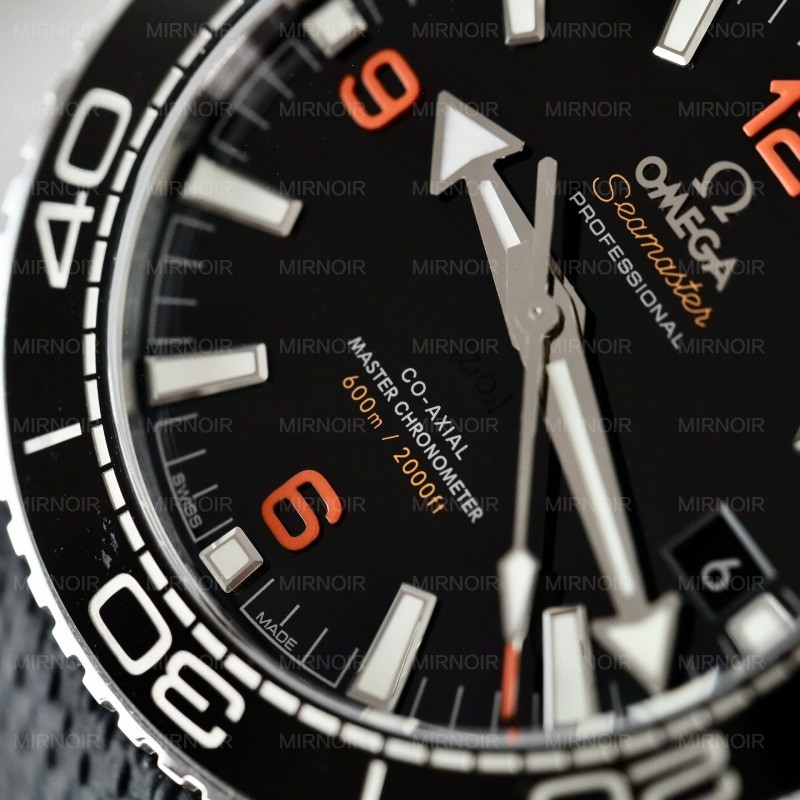 Dong-Ho-Omega-Planet-Ocean-600M-Replica-11-Day-Cao-Su-Nha-May-VS-43-7.jpg