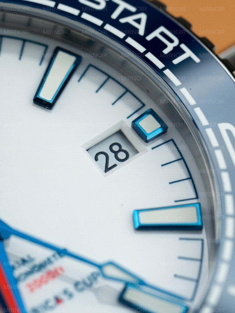 Dong-Ho-Omega-Seamaster-Planet-Ocean-600M-Replica-11-Mat-Trang-Day-Cao-Su-Xuong-VS-435mm-4.jpg