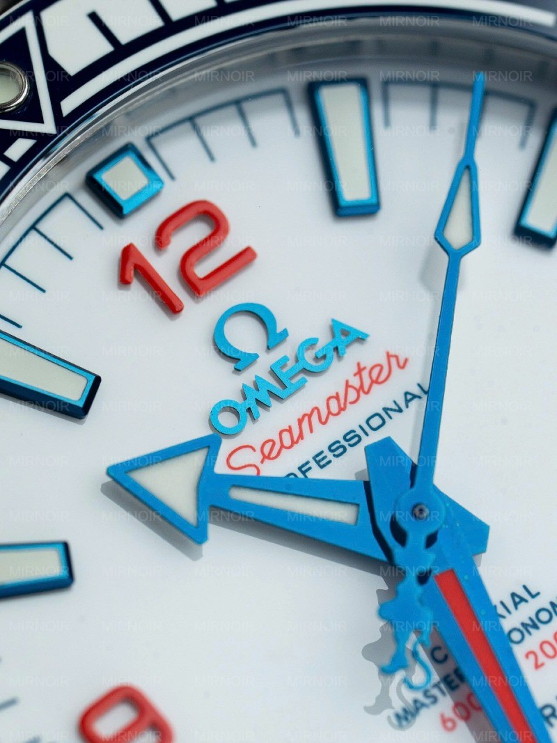 Dong-Ho-Omega-Seamaster-Planet-Ocean-600M-Replica-11-Mat-Trang-Day-Cao-Su-Xuong-VS-435mm-5.jpg
