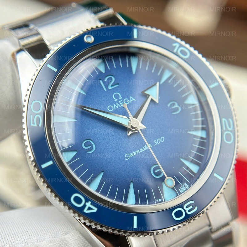 Dong-Ho-Omega-Replica-Cao-Cap-Seamaster-300-Heritage-Mat-Xanh-Xuong-VS-41mm-5.jpg