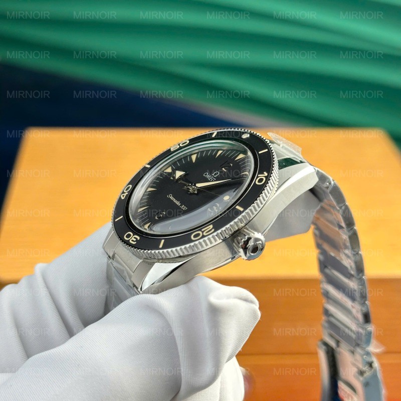 Dong-Ho-Omega-Seamaster-300-Heritage-Replica-1-1-Mat-Den-Day-Kim-Loai-Xuong-VS-41mm-2.jpg