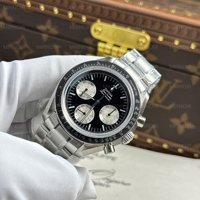 Dong-Ho-Omega-Speedmaster-Moonwatch-Chronograph-Mat-Den-Day-Kim-Loai-Replica-Cao-Cap-Xuong-OM-42mm-4-1024x1024.jpg