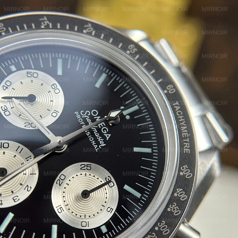 Dong-Ho-Omega-Speedmaster-Moonwatch-Chronograph-Mat-Den-Day-Kim-Loai-Replica-Cao-Cap-Xuong-OM-42mm-7-1024x1024.jpg