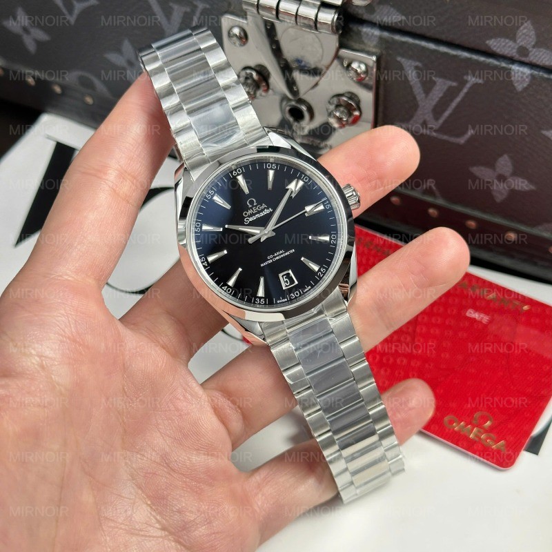Dong-Ho-Omega-Seamaster-Aqua-Terra-150M-Replica-11-Mat-Den-Tron-Nha-May-VS-41mm-1.jpg