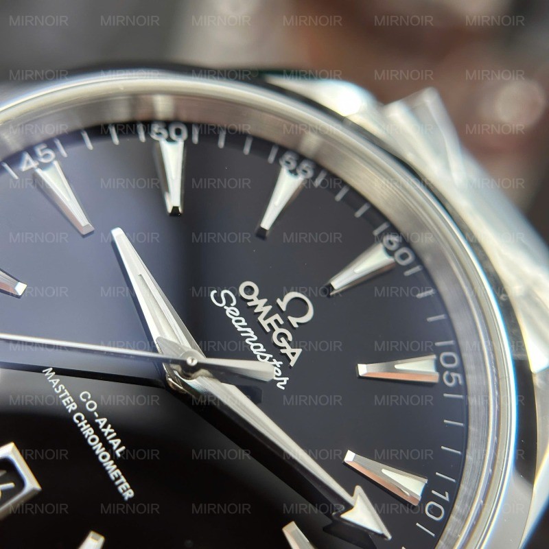 Dong-Ho-Omega-Seamaster-Aqua-Terra-150M-Replica-11-Mat-Den-Tron-Nha-May-VS-41mm-6.jpg